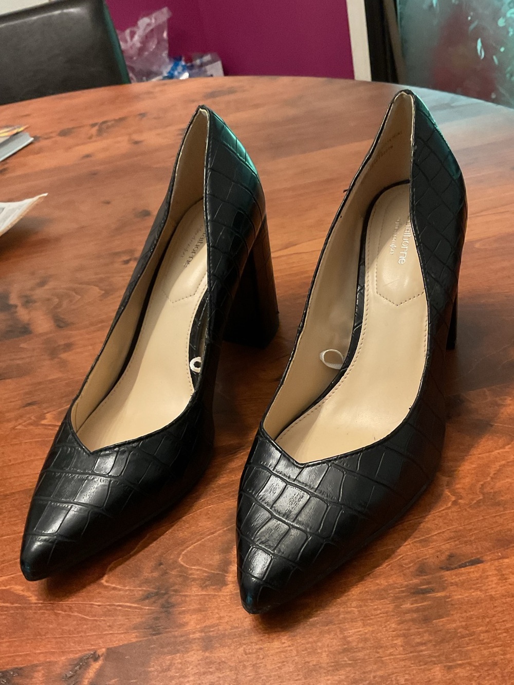 Liz Claiborne Black Croc-Embossed Pointed Block Heel Pumps